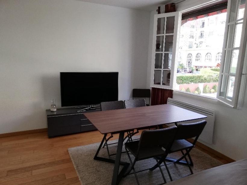 Apartament Le Royal Deauville Zewnętrze zdjęcie
