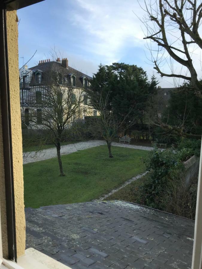 Apartament Le Royal Deauville Zewnętrze zdjęcie