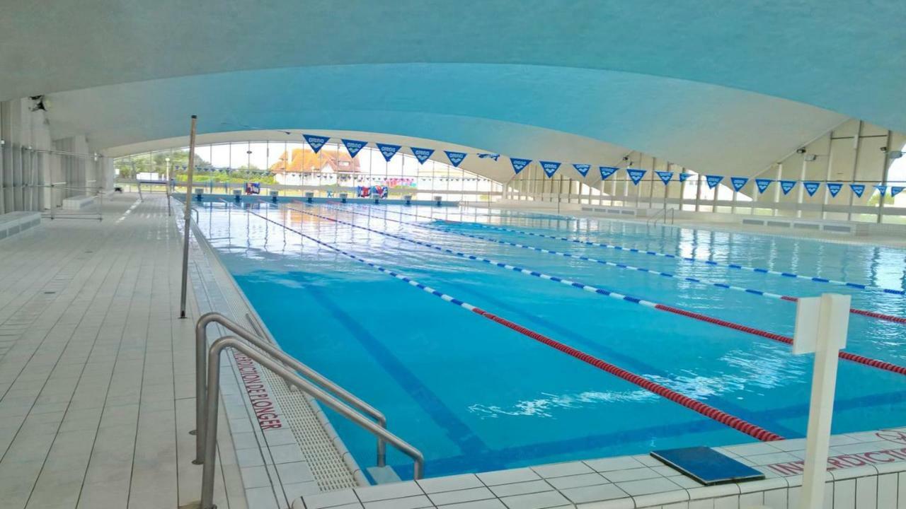 Apartament Le Royal Deauville Zewnętrze zdjęcie